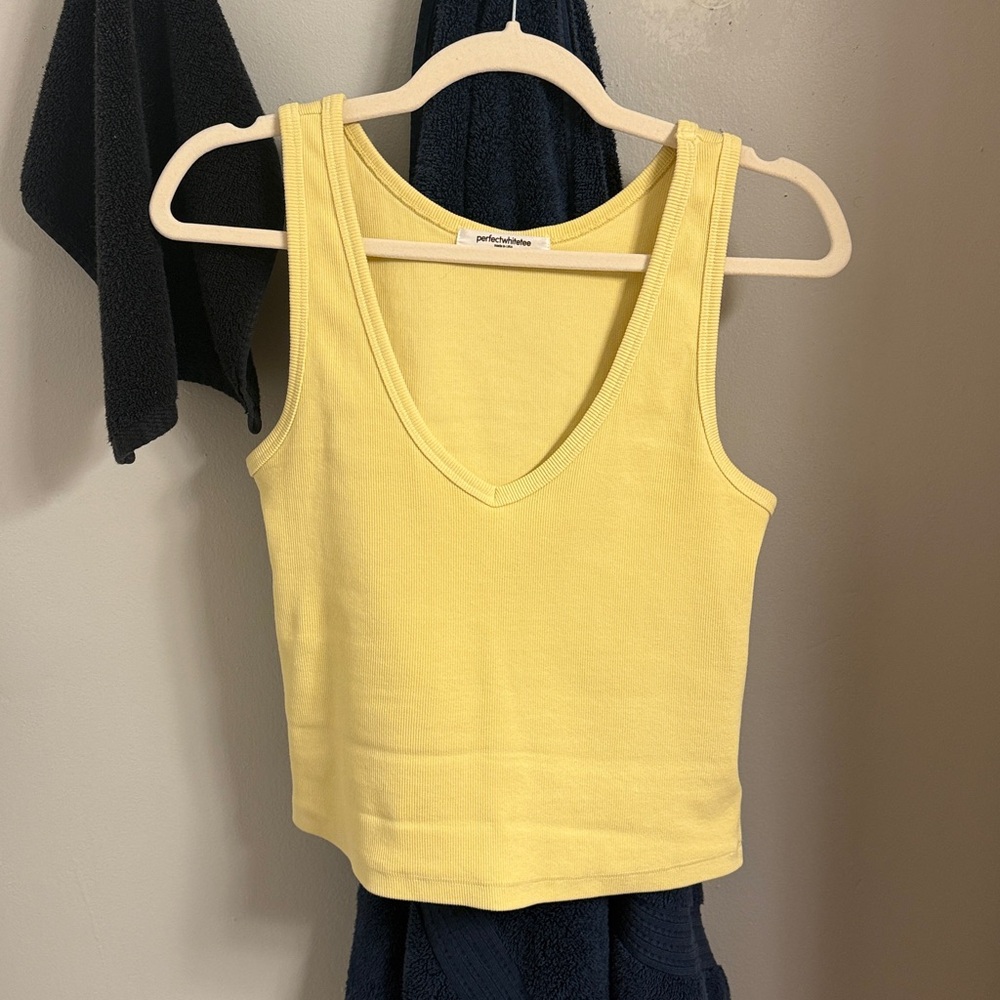 Perfectwhitetee Maria Tank - Picture 2 of 2